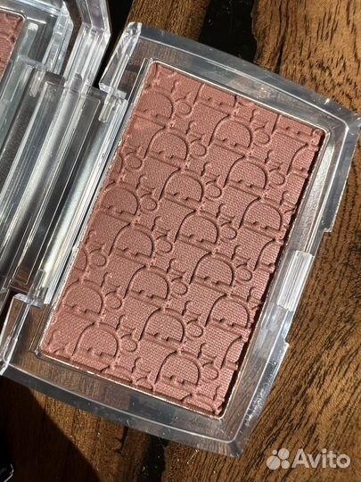 Dior Rosy Glow Blush Glow Effect Mahogany