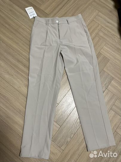 Брюки светлые