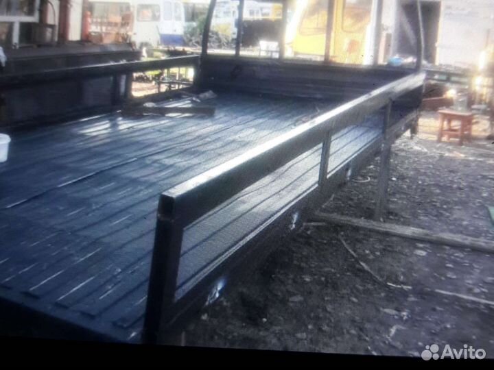 Борта на японец китаец грузовик