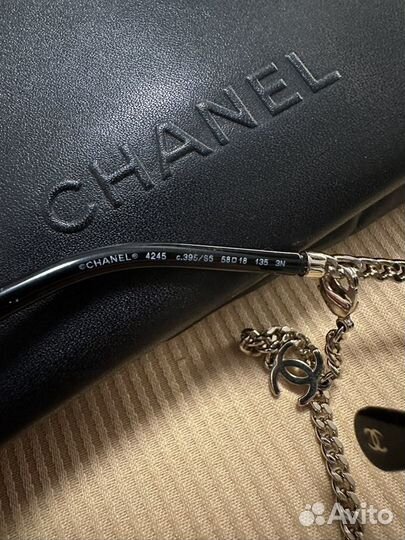 Солнцезащитные очки Chanel