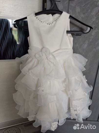 Платье на девочку
