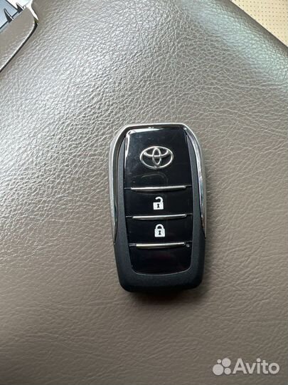 Выкидной ключ Toyota