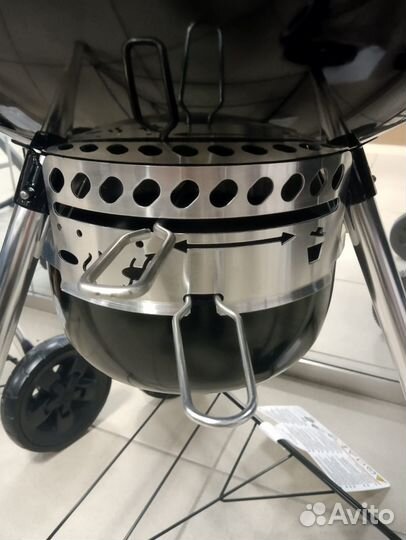 Угольный гриль Weber Premium E-5750 57 см Черный