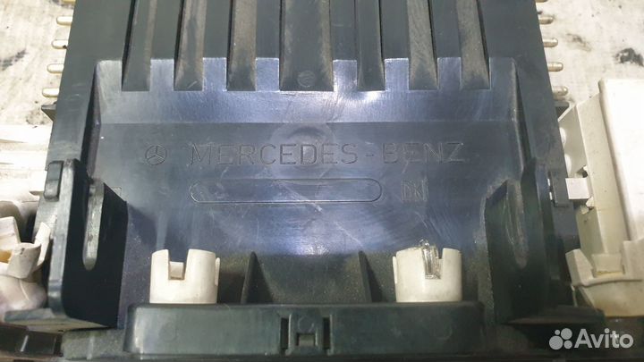 Пульт печки на Mercedes-Benz W126