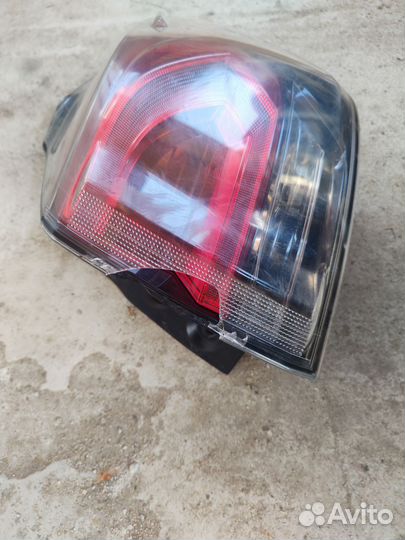 Фонарь внешний правый Toyota Rav 4 CA40