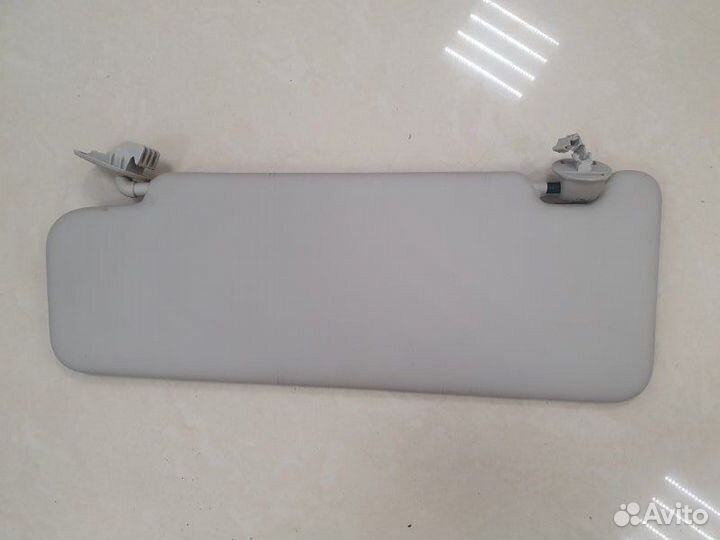 Козырек солнцезащитный правый Renault Logan L8