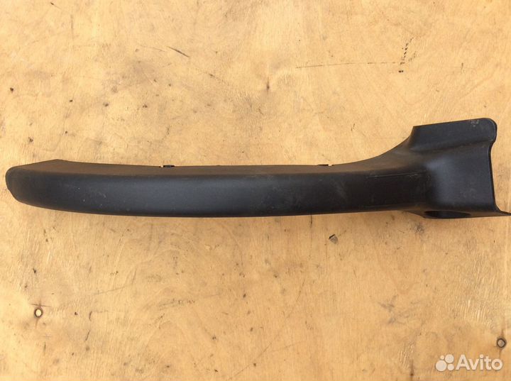 Накладка петли багажника правая Mercedes W216 CL