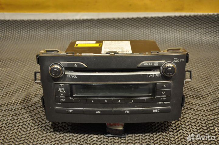 Магнитола toyota auris ZRE151