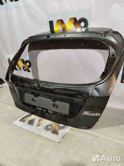 Форд Фиеста Хэчбэк 2009- Крышка багажника 7266