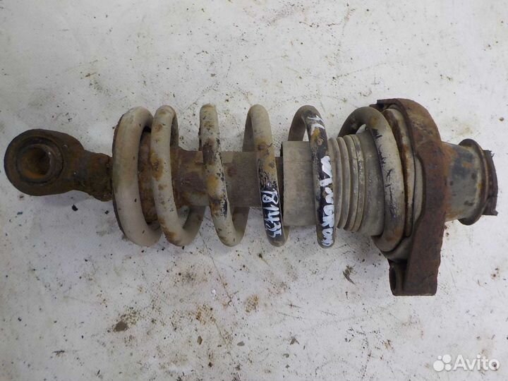 Стойка nissan wingroad задняя левая