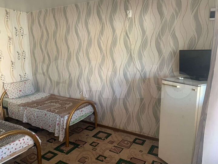 Комната 16 м² в 4-к., 2/2 эт.