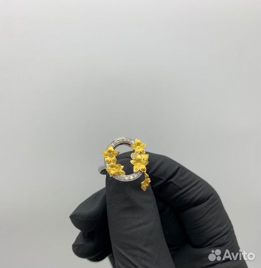 Серьги и Кольцо из золота с бриллиантами