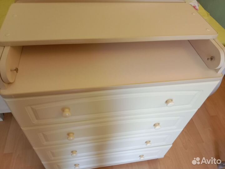 Комод с пеленальным столиком