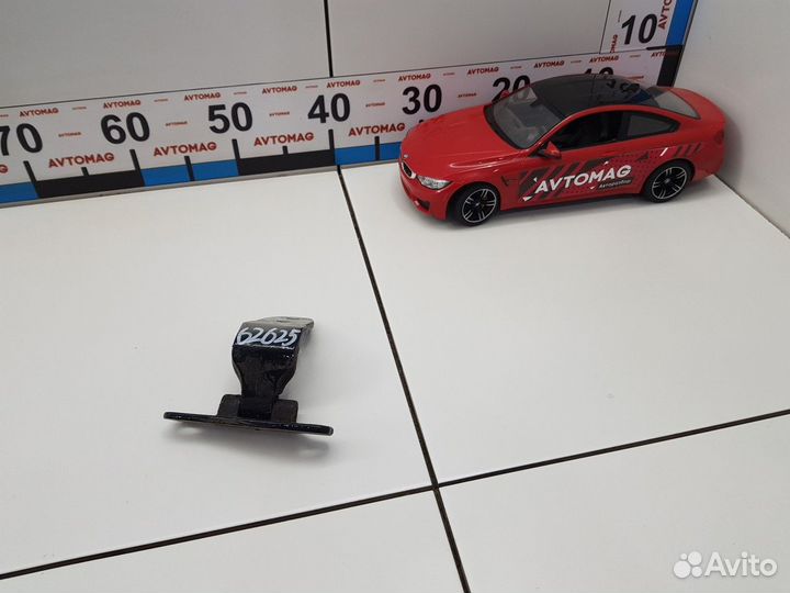 Петля двери задняя левая нижняя (Hyundai Equus)