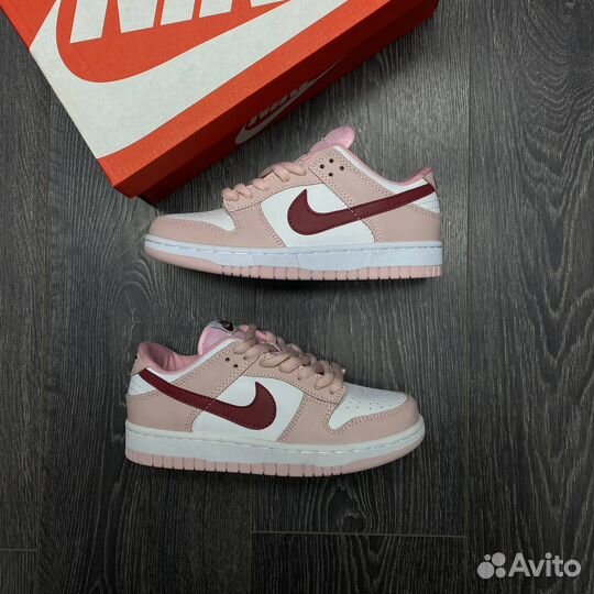 Кроссовки SB Dunk Low «pink&white»