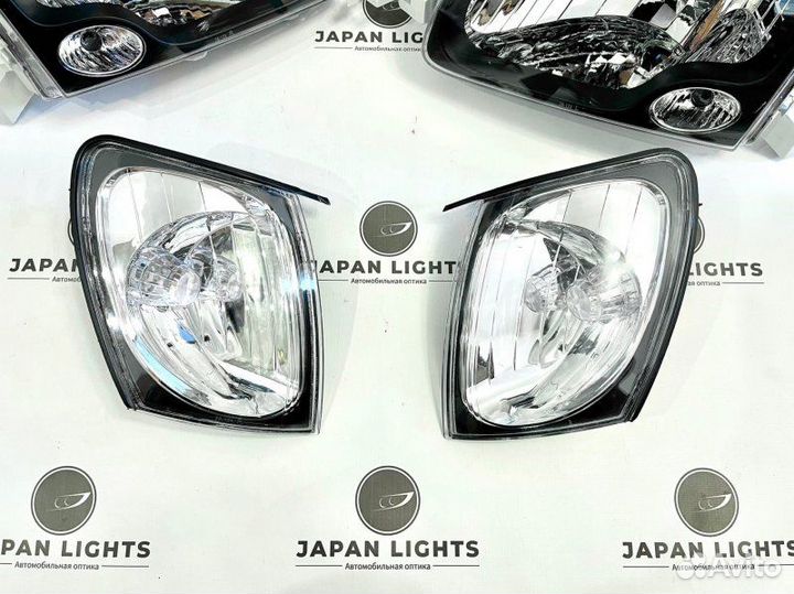 Фары хрустальные передние Toyota Town Ace Lite Ace