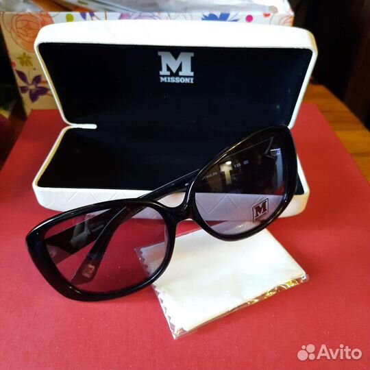 Солнцезащитные очки Missoni Новые