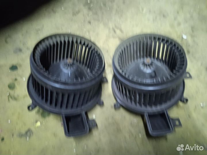 Моторчик печки для dodge charger challenger