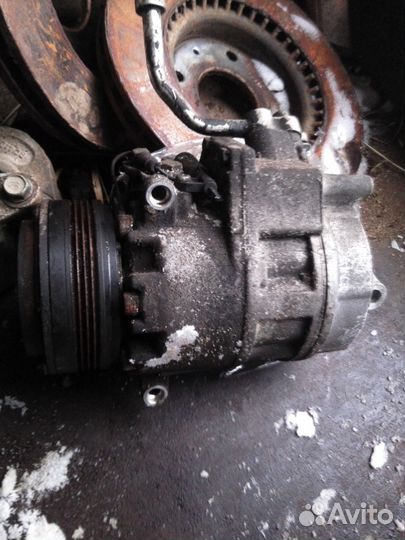 Компрессор кондиционера BMW X5 E53 3.0 M54