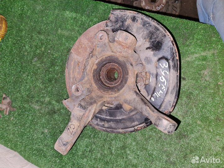 Тормозной диск передний левый Nissan Bluebird