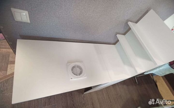 Маникюрный стол складной бу