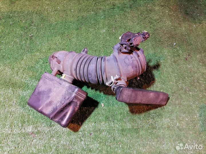 Патрубок воздушного фильтра 17880-28230 Toyota Cam