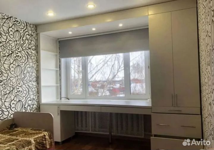 Рабочая зона в углу