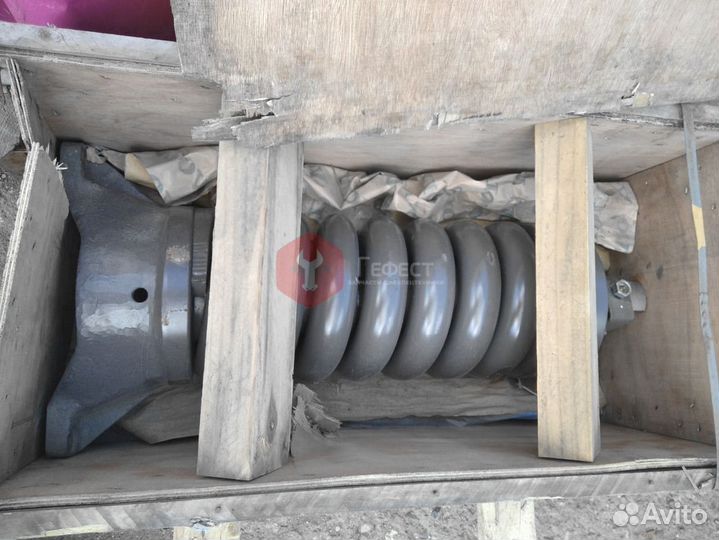 Натяжитель цепи Komatsu PC220-6 20Y-30-12112