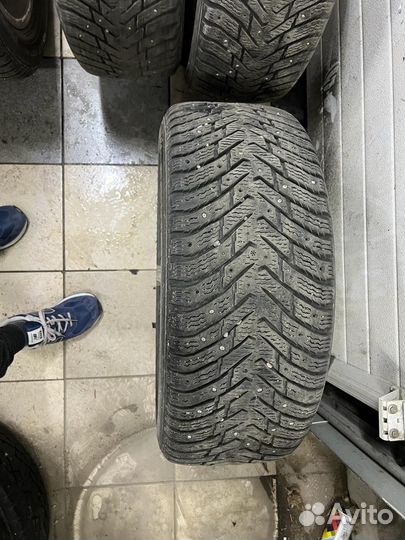 Nokian Tyres Hakkapeliitta 8 235/55 R17