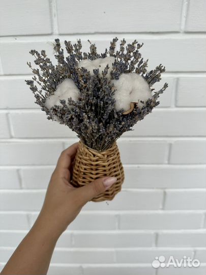 Лаванда в корзинке