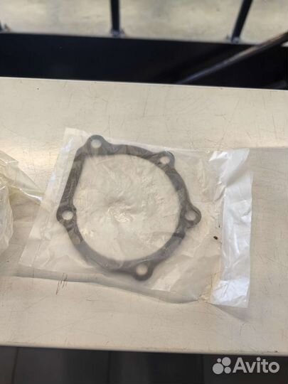 Водяной насос помпа