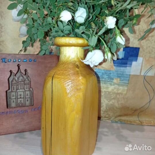 Ваза из дерева для сухостоя