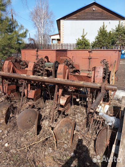 Картофелесажалка Лидсельмаш КСМ-4, 2001