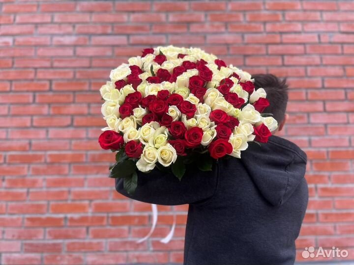 Букет цветов из 101 розы с Доставкой в нск