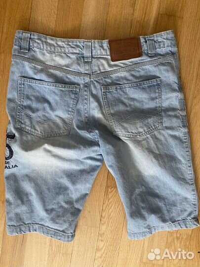 Джинсовые шорты