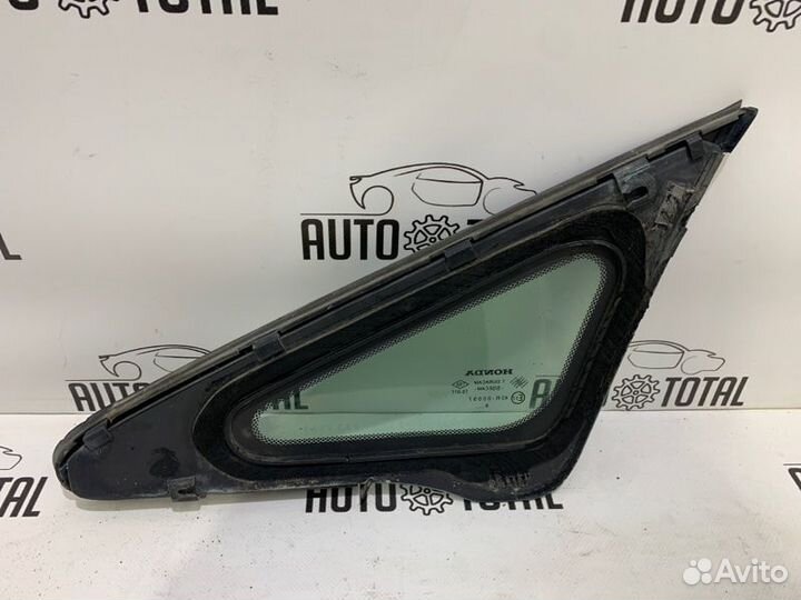 Стекло кузовное переднее правое Honda Civic 4D