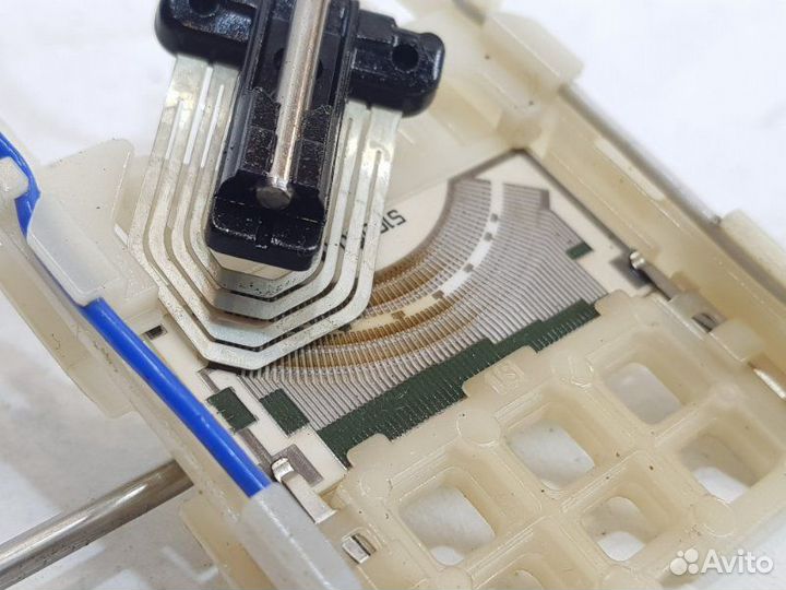 Датчик уровня топлива Opel Antara 2.2 A22DM 2011