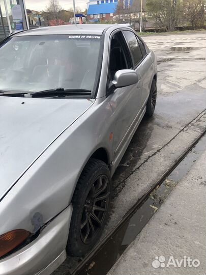 Mitsubishi Galant 1.8 AT, 1999, битый, 300 000 км