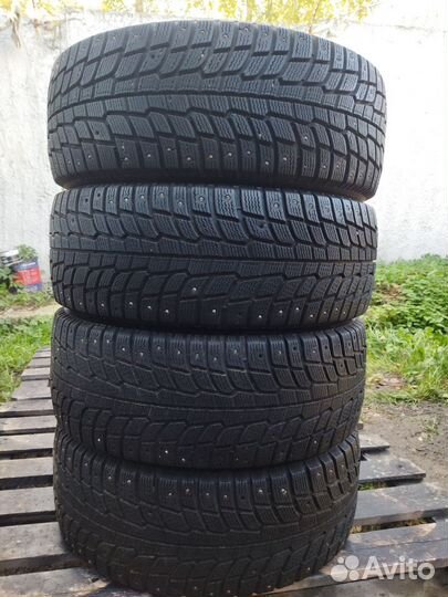 Michelin X-Ice North 235/55 R17