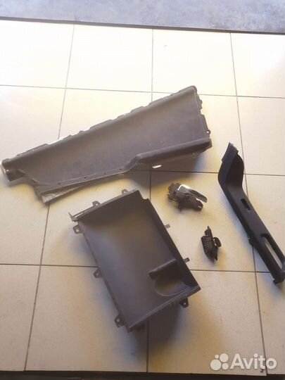 Авто зеркало и ручка двери