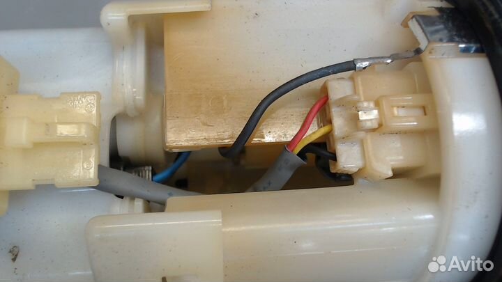 Насос топливный электрический Toyota Celica, 2004