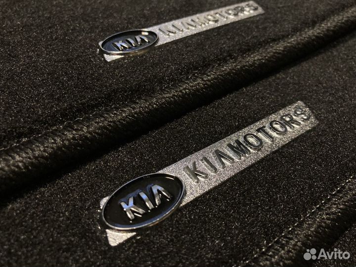 Автоковрики велюровые Kia Sportage. Всесезонные