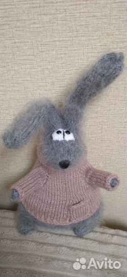 Вязаный зайка