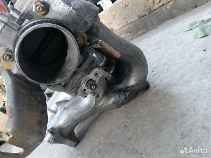 Впускной коллектор toyota