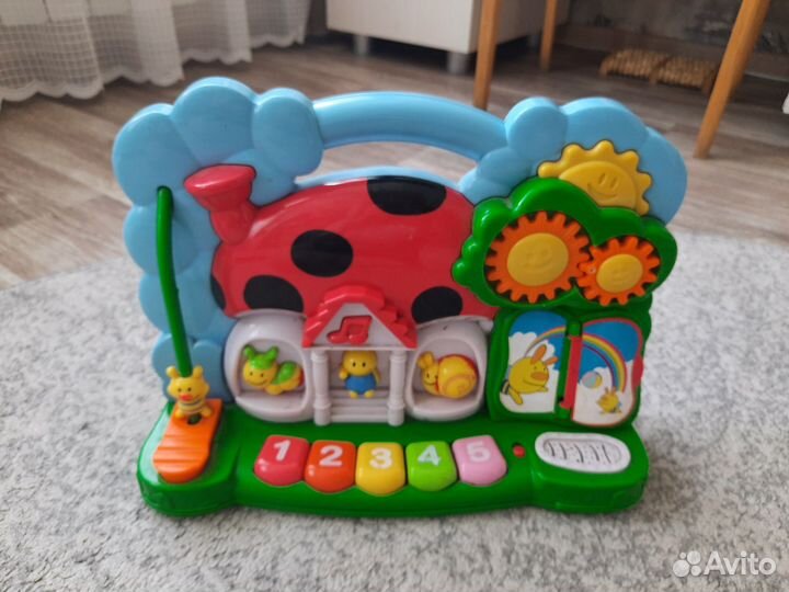Детская музыкальная игрушка