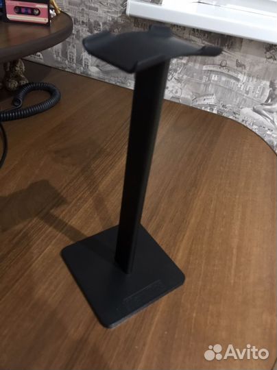 Подставка для наушников