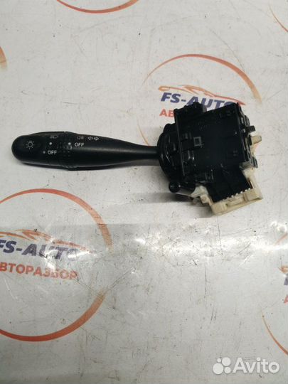 Подрулевой переключатель поворотников Suzuki Grand
