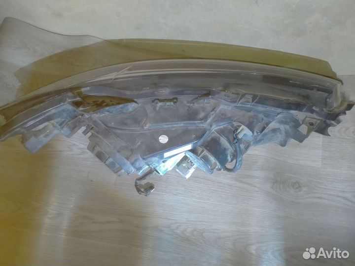 Фара mitsubishi outlander 3 правая