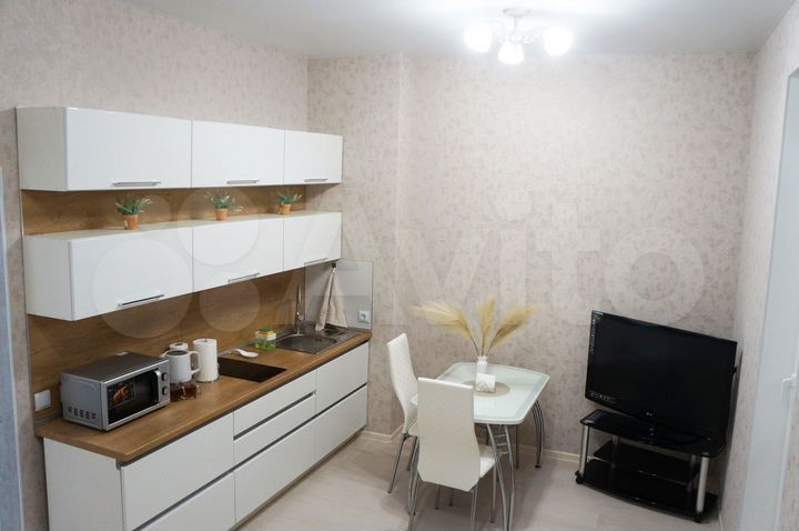 Квартира-студия, 37 м², 2/14 эт.