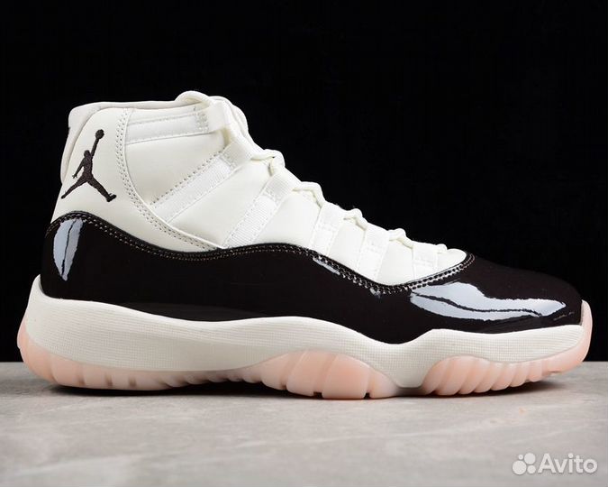 Кроссовки Air Jordan 11 Neapolitan